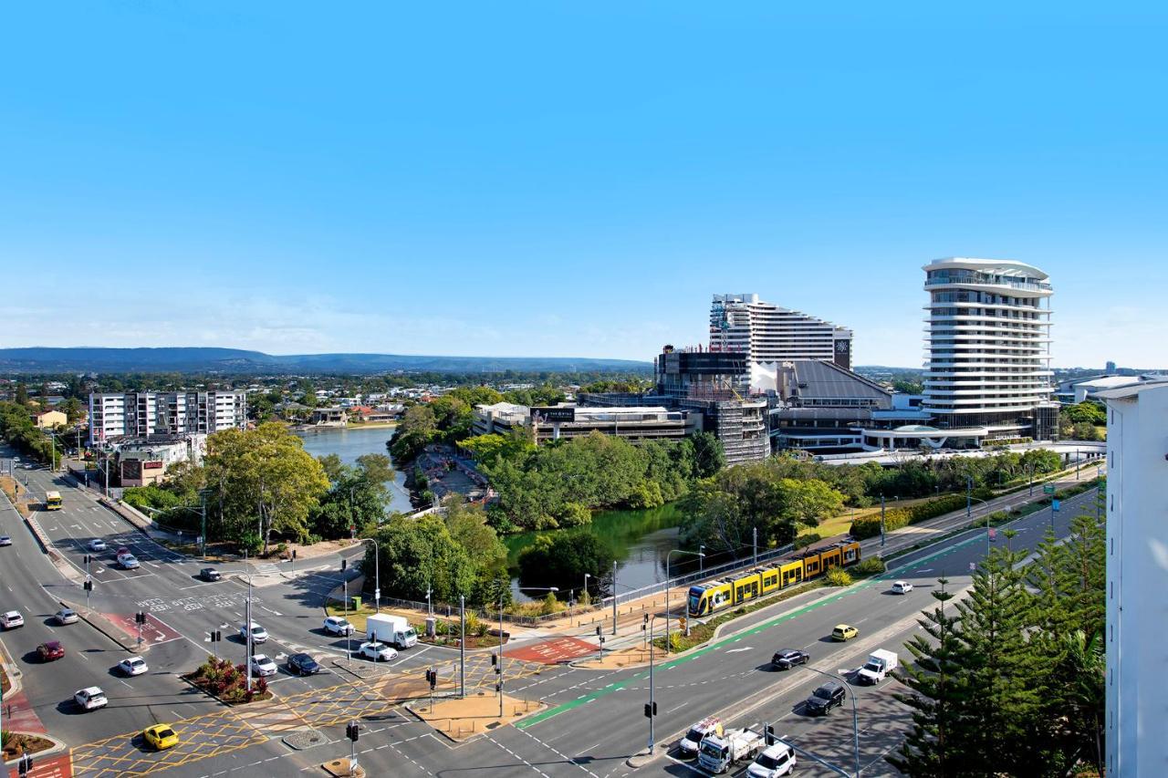 Mantra Sierra Grand Aparthotel Gold Coast Exterior photo